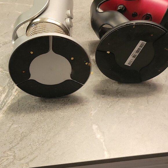 2 Blue Yeti Microphones - used - Picture 6 of 7